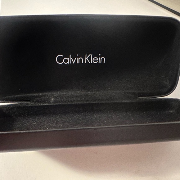 Calvin Klein Glasses Case - Picture 2 of 6